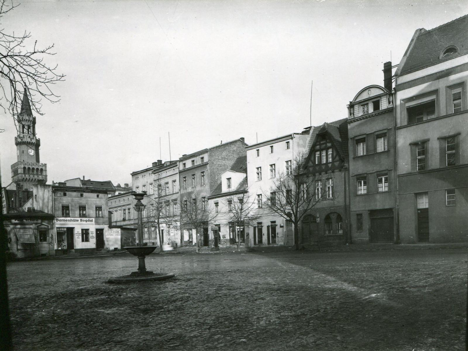 Plac Wolności (Regierungsplatz), około 1930 roku 