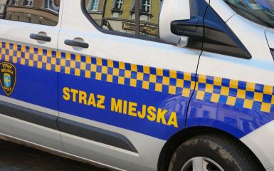 Pojazd straży miejskiej