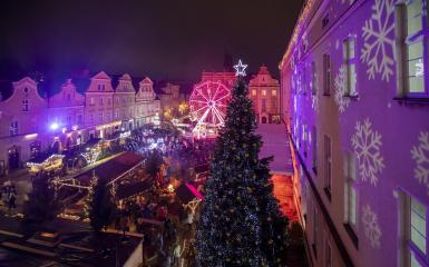 rynek w Opolu iluminacja świąteczna