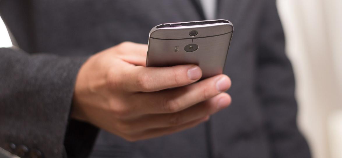 Telefon